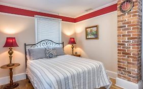 101 Orange St